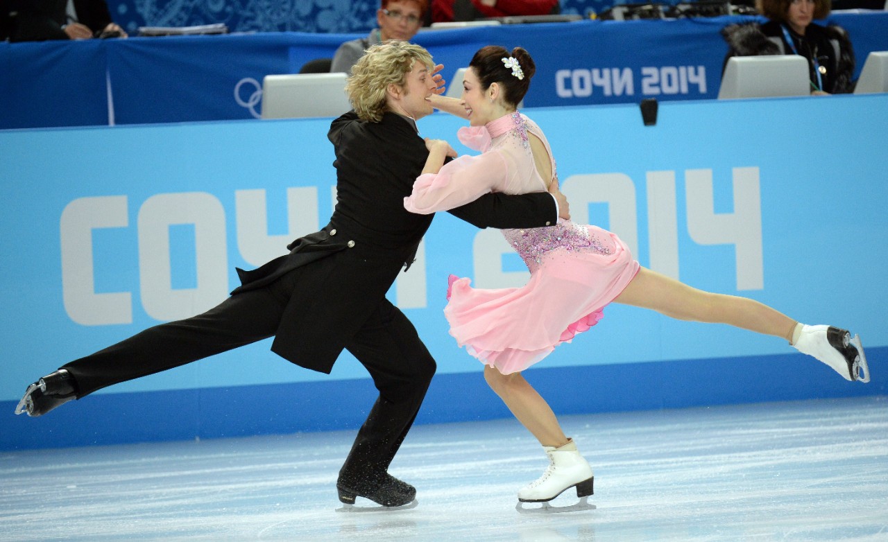 Фигурная пара. Pair Figure Skating. Спираль в фигурном катании парном. Спираль фигурное катание парное. Спираль в парном катании.