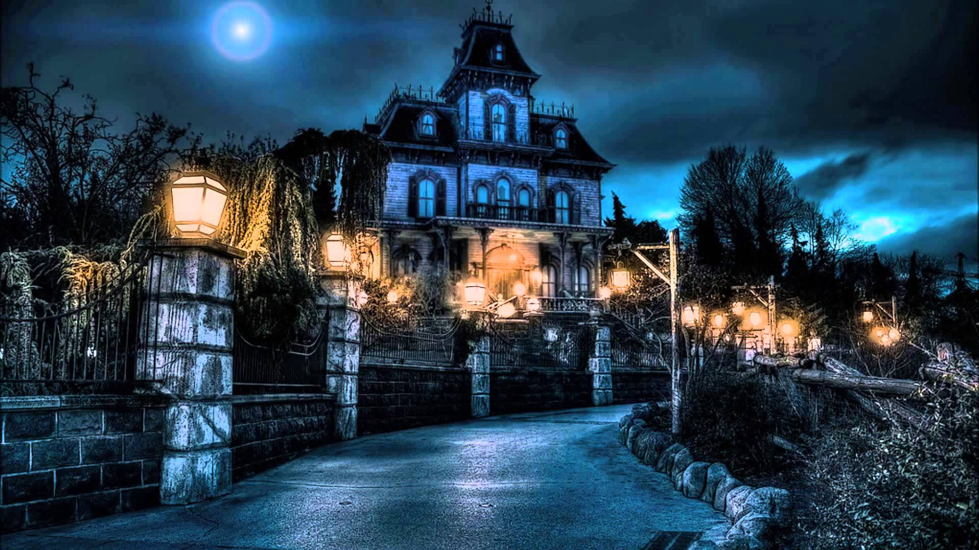 Bones manor. Заброшенный особняк Manor House. Особняк Данте Манор. Disneyland Paris дом с привидениями. Phantom Manor Диснейленд.