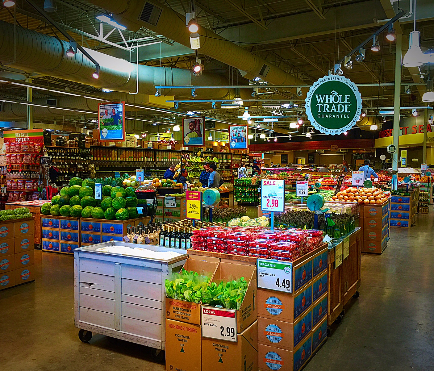 This is the store. Grocery магазин. Ar grocery Store. Store shop Market разница. Kind of grocery.