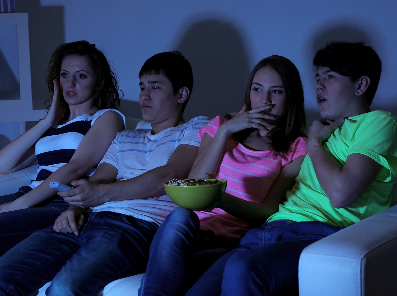 Русские подростки дают. Молодежь ТВ.
