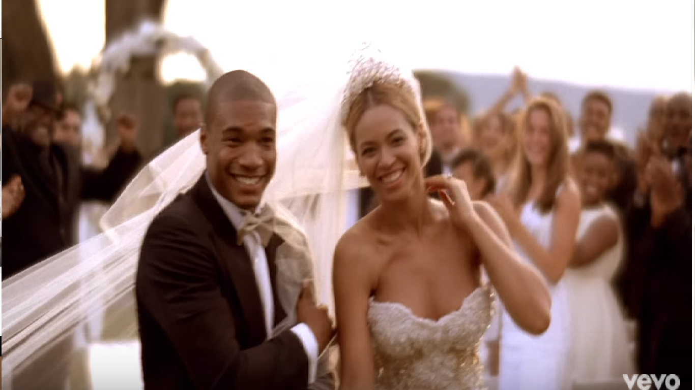 In this music video, <b>Beyonce</b> explains that her old boyfriend and her breaki...