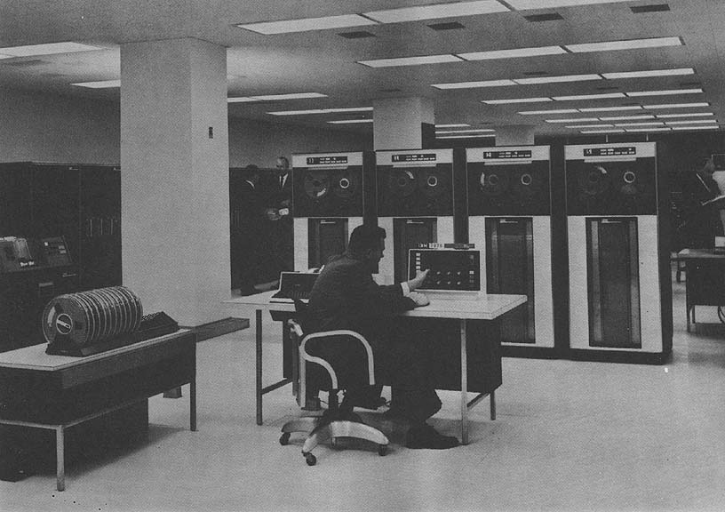 IBM 7070. Первый сервер IBM. 100 Лет IBM. Первый IBM подключают. Типы ibm