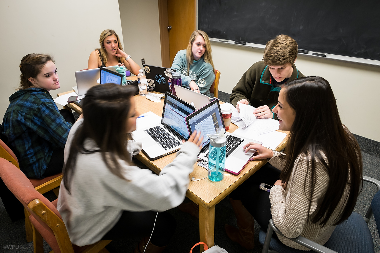 Study group. Обучение в группе. Стади групп. Два учебных заведения картинка. Дискуссии в американских вузах картинки.