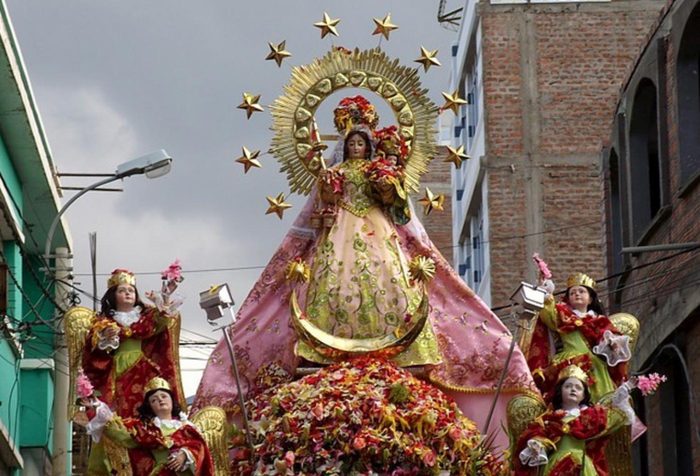 La virgen de la. Де-ла-Канделария. La Virgen Москва. Святая леди Канделария.