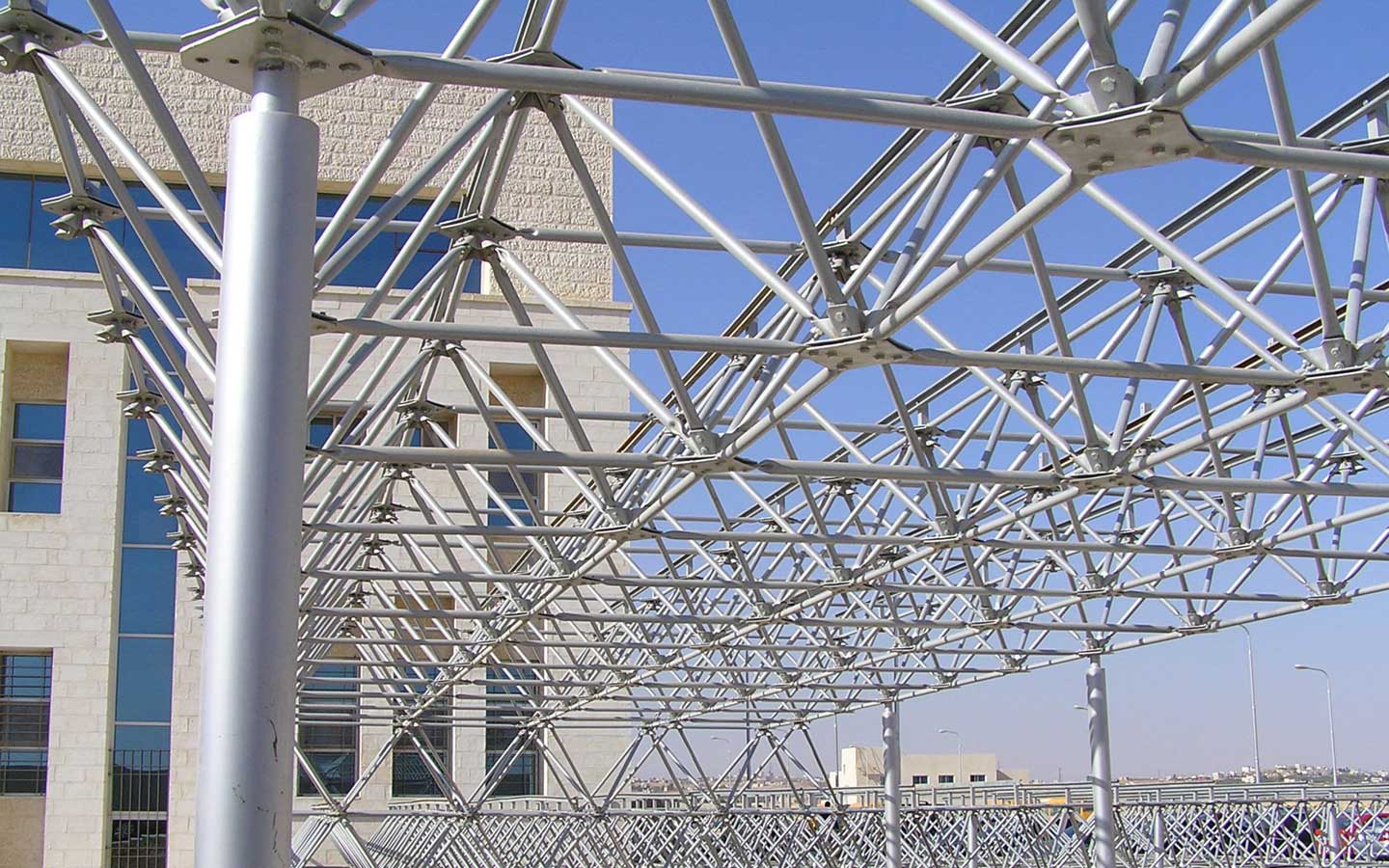 Space Frame System at emaze Presentation