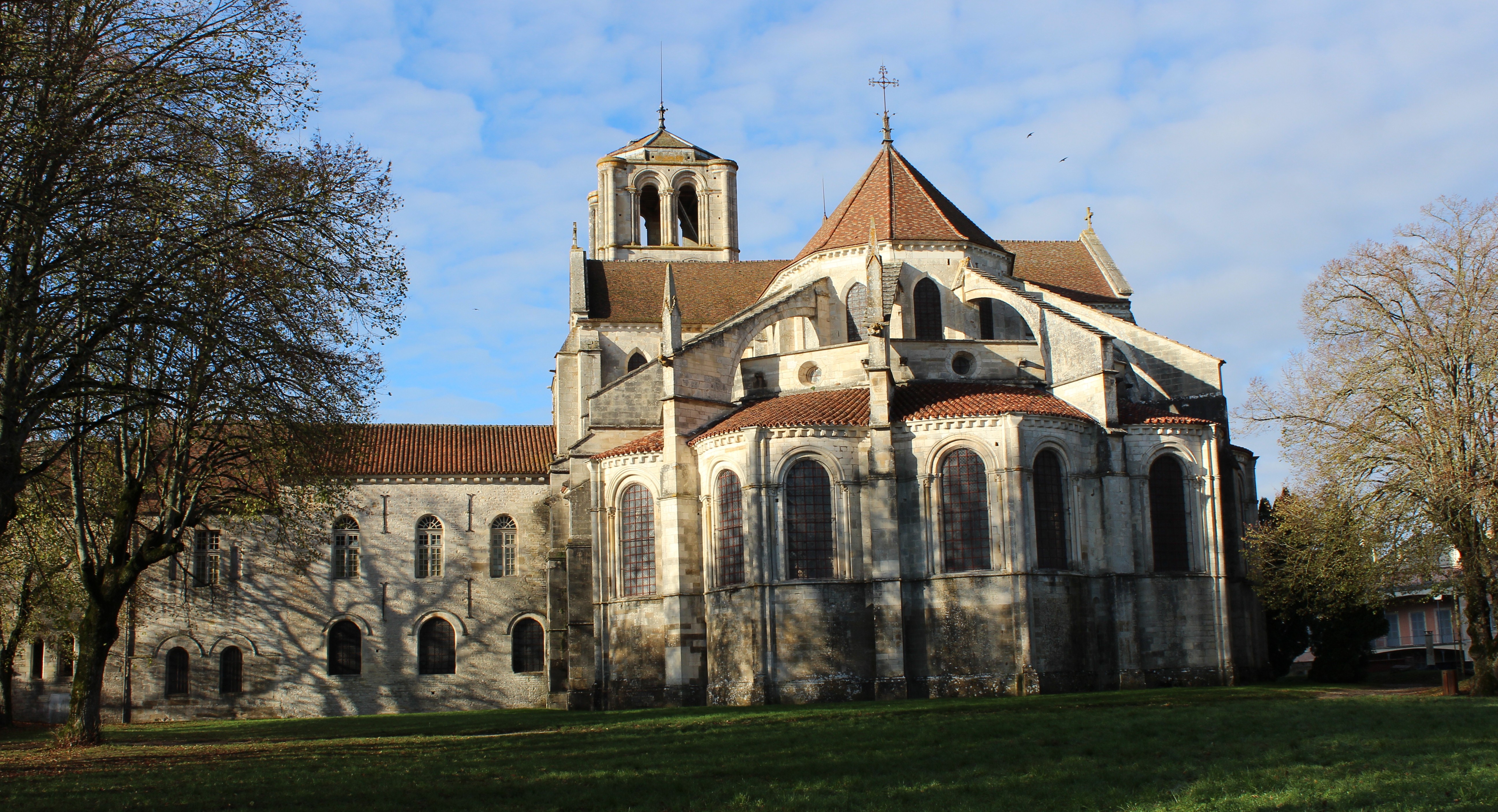 Vézelay et le Vézelien on emaze