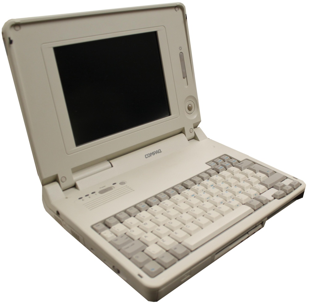 Русско английский ноутбук. Compaq Portable 286. Compaq LTE 5280. Compaq Portable 1983. Compaq Laptop 1990.