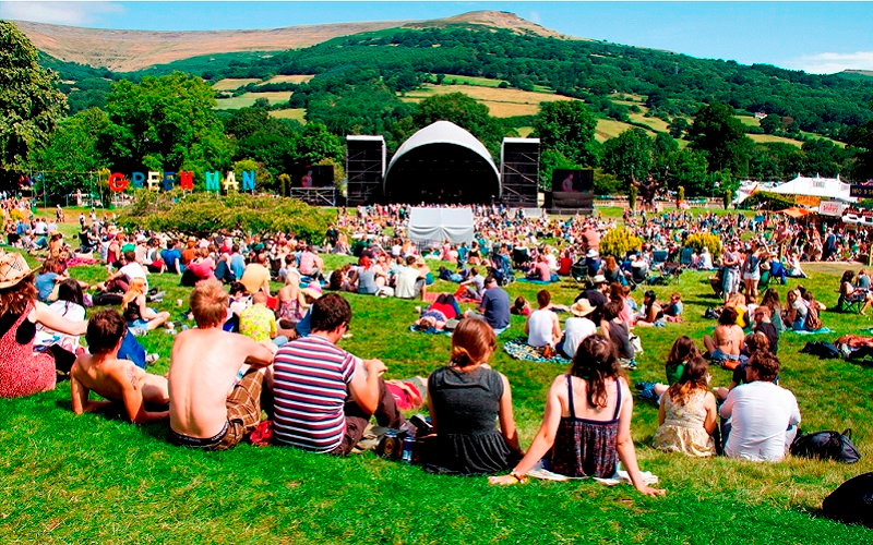 Пневмосалют. Lollapalooza 2023. At the festival you can. At the festival you can. At the festival you can.