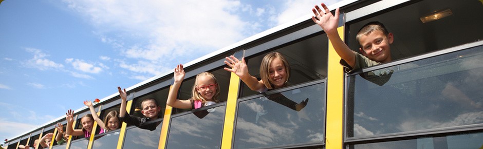 Оплата автобуса детям. Автобус для перевозки детей. Ребенок в автобусе Пекс.