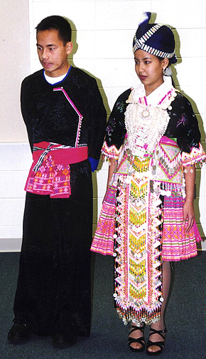 Shemong Hmong at emaze Presentation