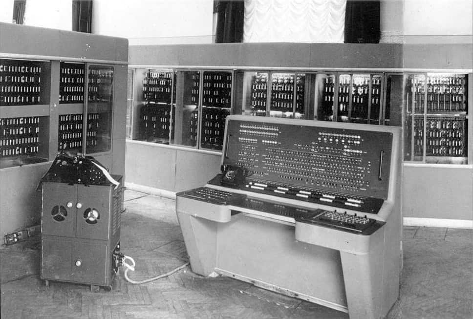 Первая эвм eniac фото