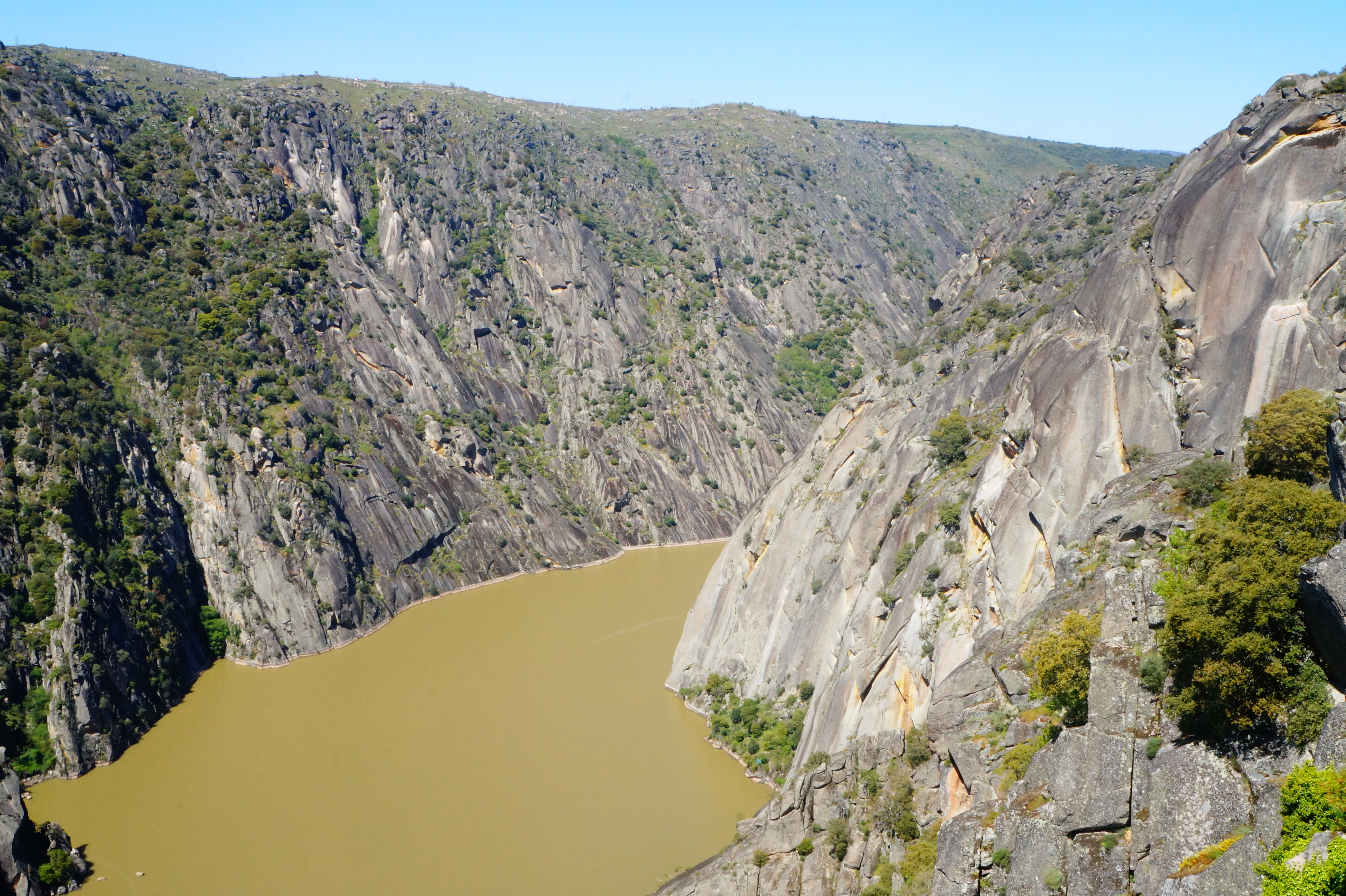 Arribes at emaze Presentation