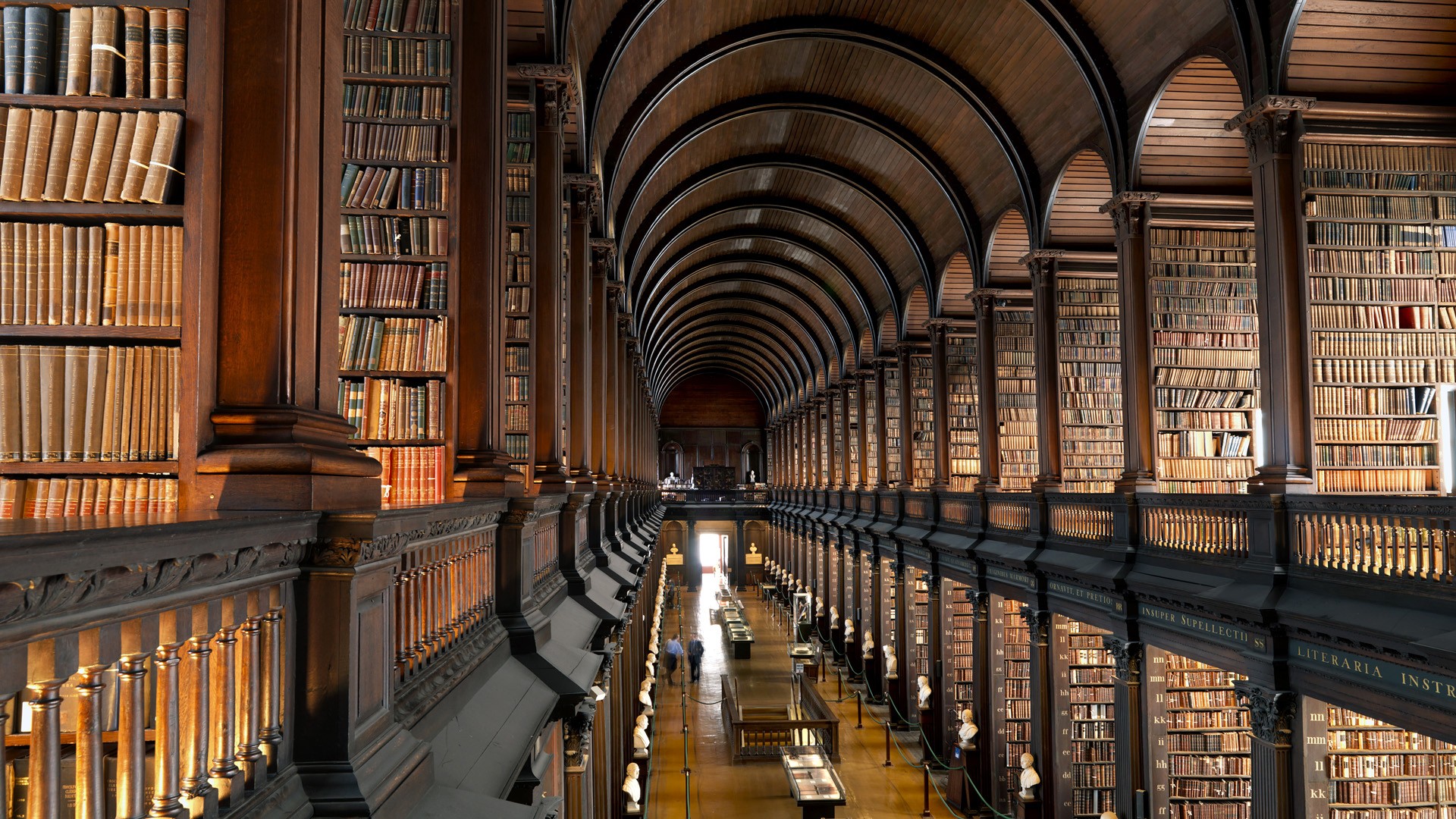 tHE TRINITY COLLEGE at emaze Presentation