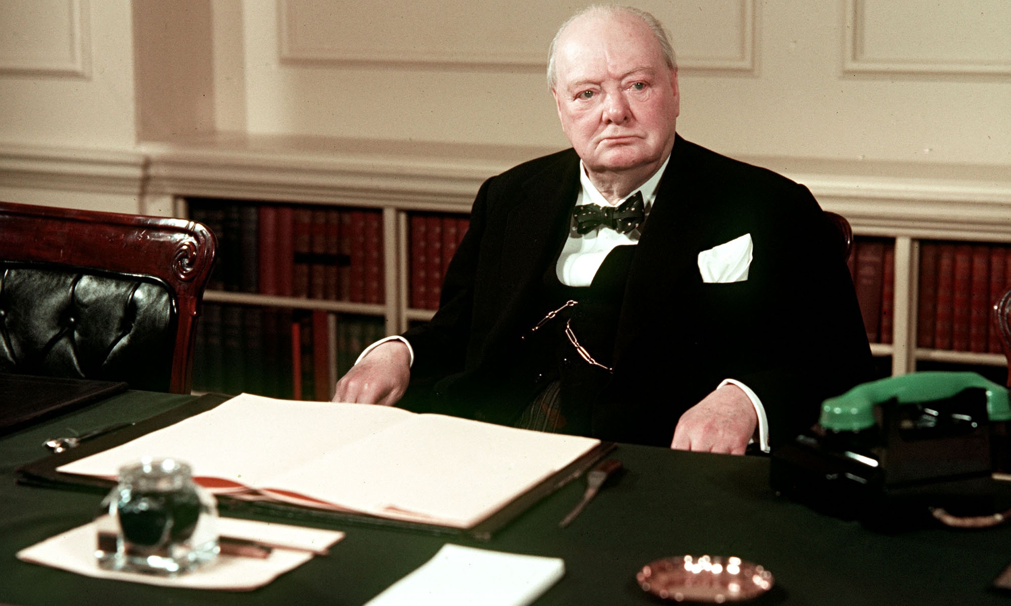 Тяжелые времена черчилль. Уинстон Черчилль. Уинстон Черчилль премьер министр. Черчилль премьер-министр Великобритании. Сэр Уинстон Черчилль (1874—1965).