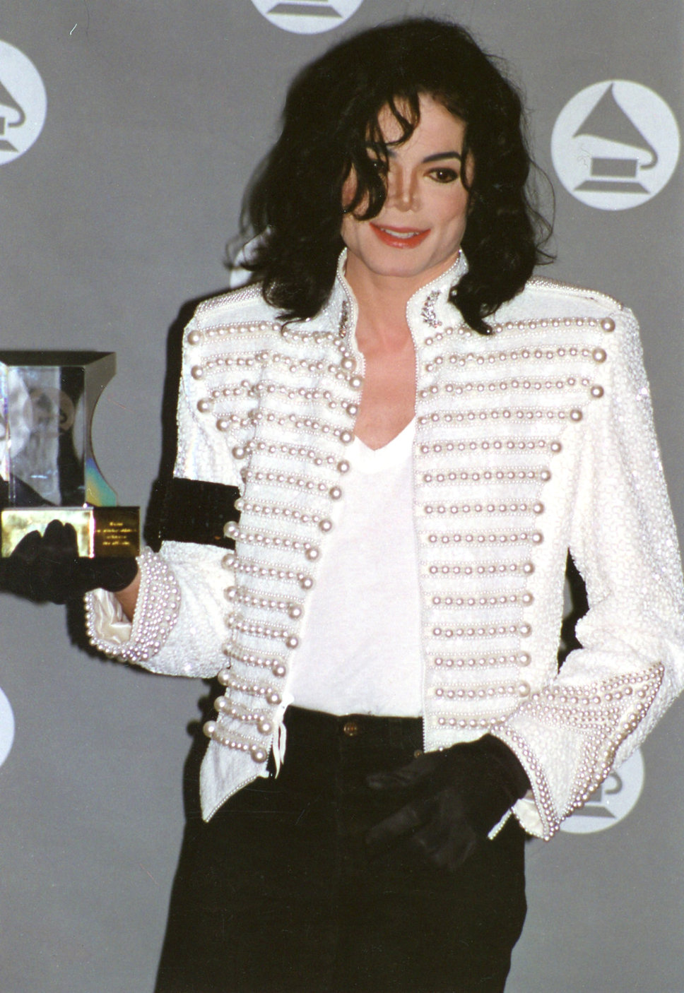 MJ at emaze Presentation