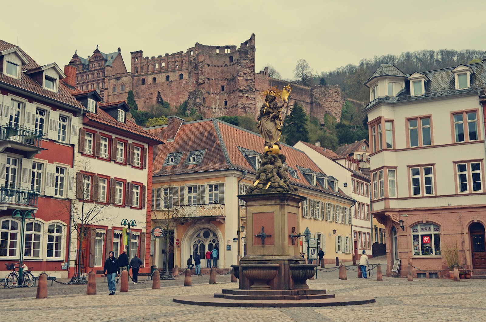 Lesser germany. Хайдельберг Германия. Город Гейдельберг в Германии. Гейдельберг Heidelberg. Хайдельберг Германия достопримечательности.