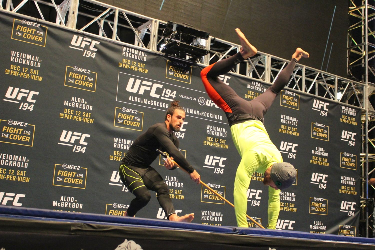 Тренировка 4 20. Диаз тренировка. МАКГРЕГОР на турнике. Идо портал и Конор.