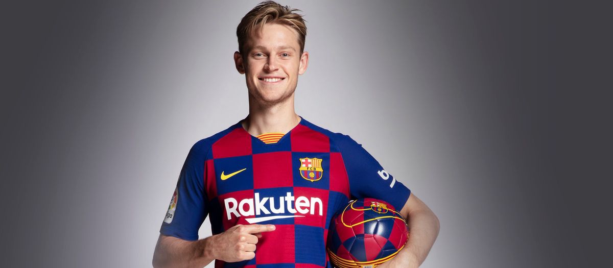 Frenkie De Jong At Emaze Presentation