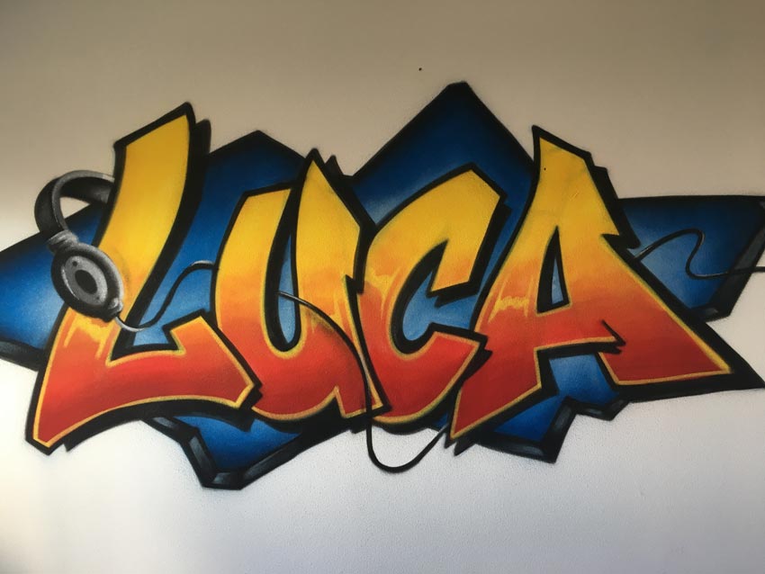 Graffiti at emaze Presentation