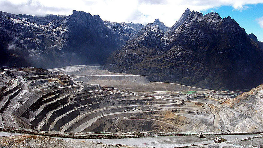 Mining field. Freeport MCMORAN Mining. Грасберг поддержка. Freeport f170. Atlas Freeport картинки.