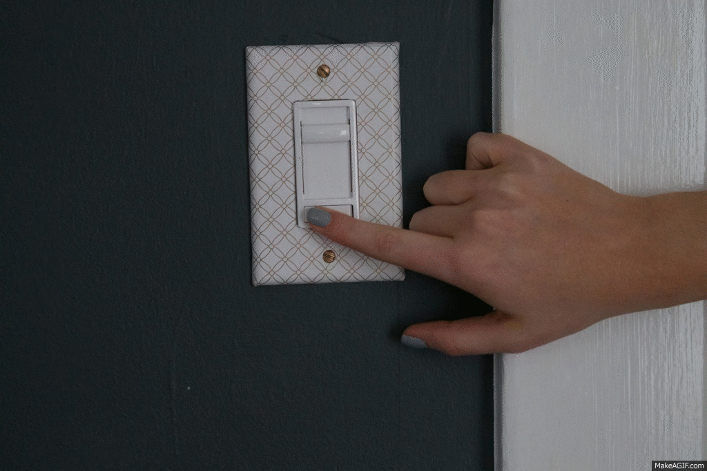 Мастер выключатель света. Розетка на провод. Сломался выключатель света. Выключение вилки из розетки. Выключатель выключен.