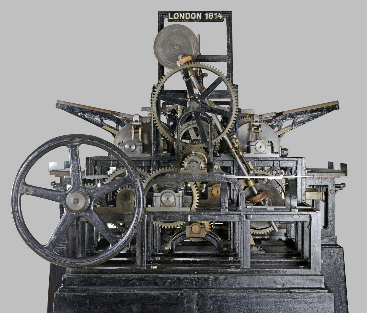 Первые механические машины. Паровой печатный станок Кениг. Konig & Bauer печатный станок. Первая печатная ротационная машина (ф. Кёниг, Германия).