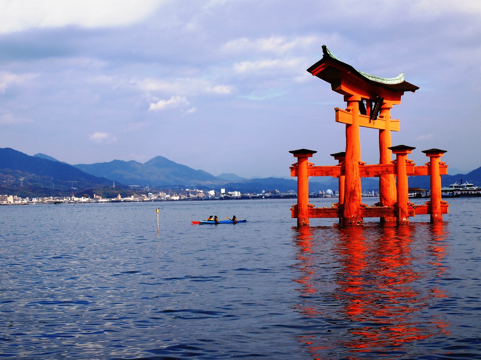 Shinto Shrines at emaze Presentation
