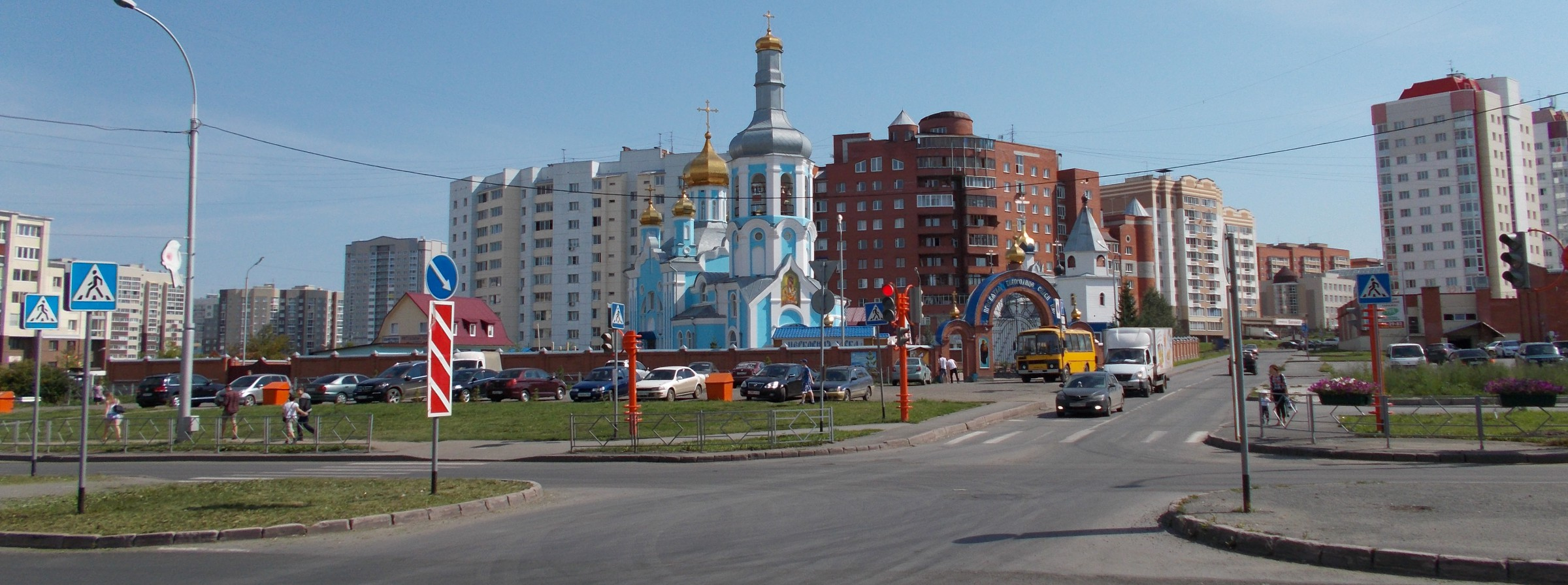 Южный кемерово. Аллея на Южном Кемерово. Кемерово Южный район. Заводский район Кемерово. Аллея патриотов в Кемерово.