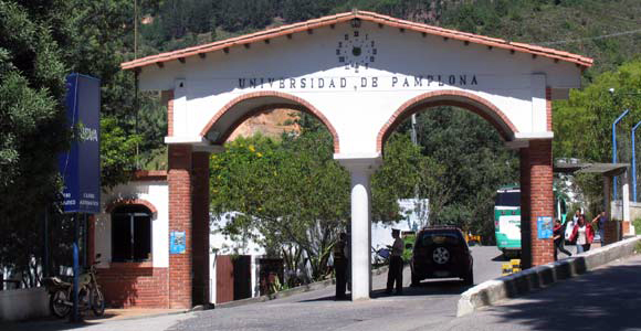 Inicia la creación de la Universidad de Pamplona, concretando el 23 de Noviembre de 1960.