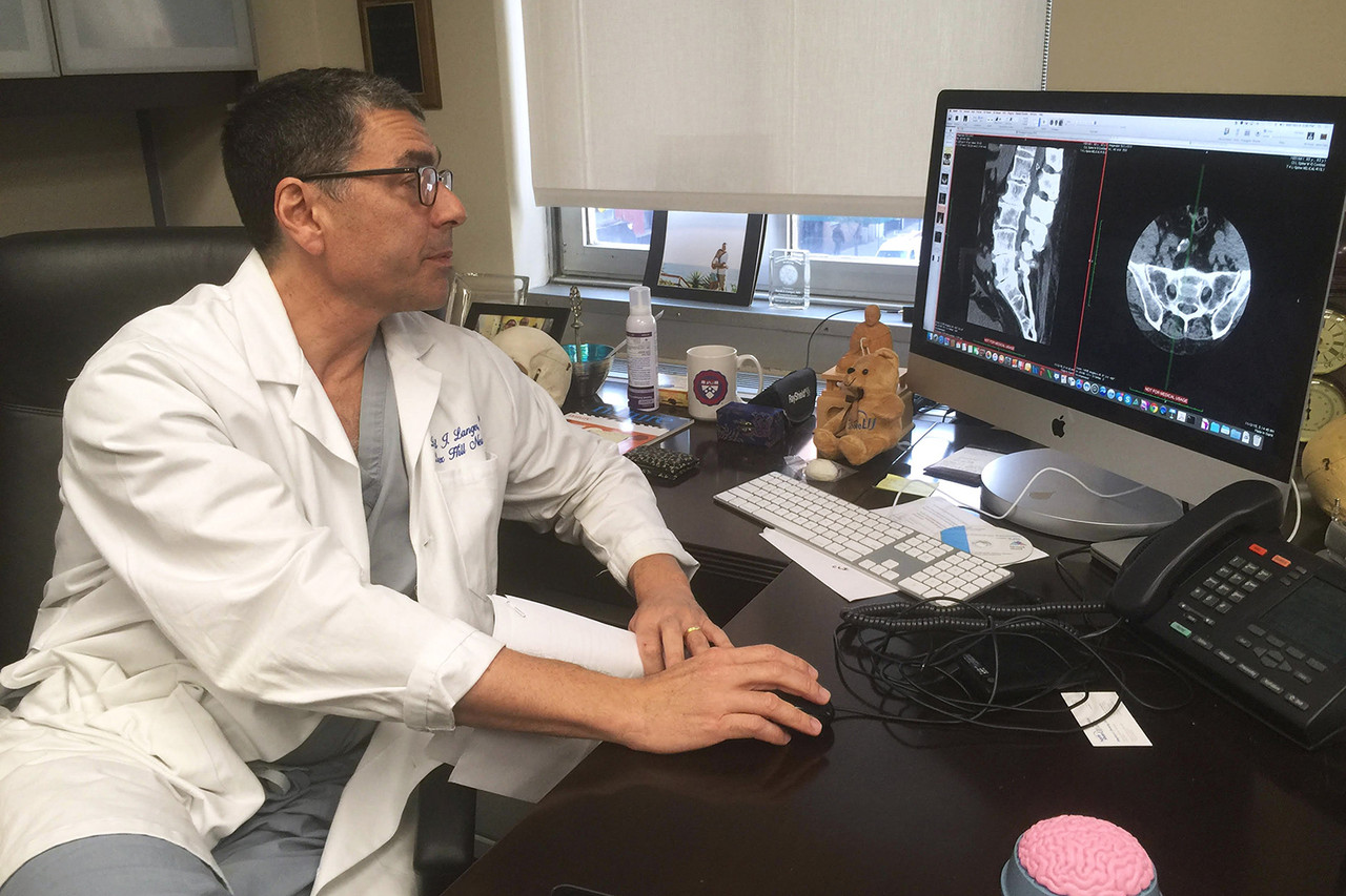 neurosurgeon-on-emaze