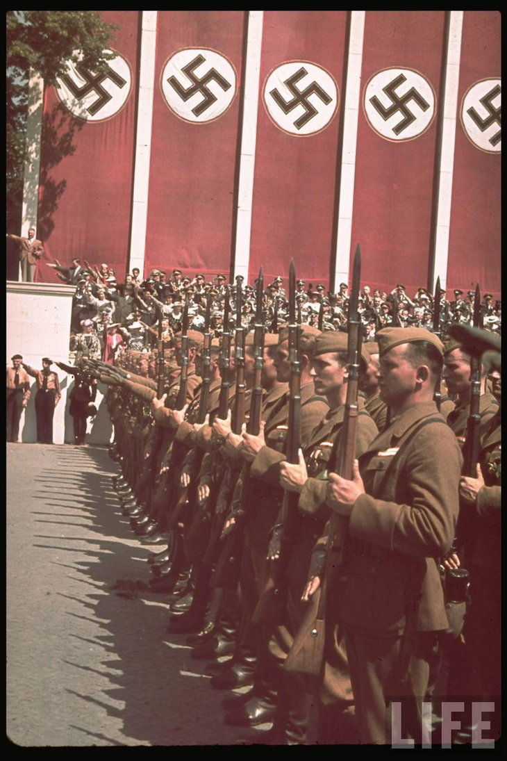Сколько лет нацистской германии. Гитлеровская Германия третий Рейх. СС 3 Рейх. 3ий Рейх.